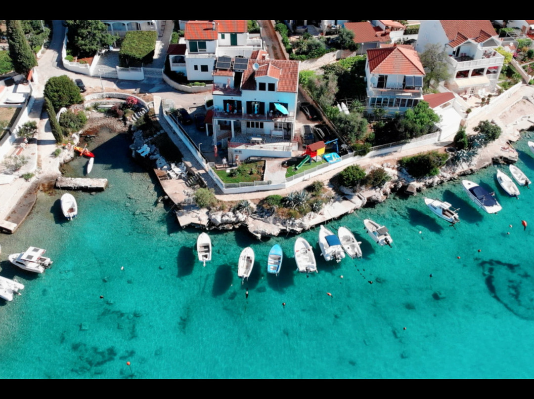 Apartments Zrinka
