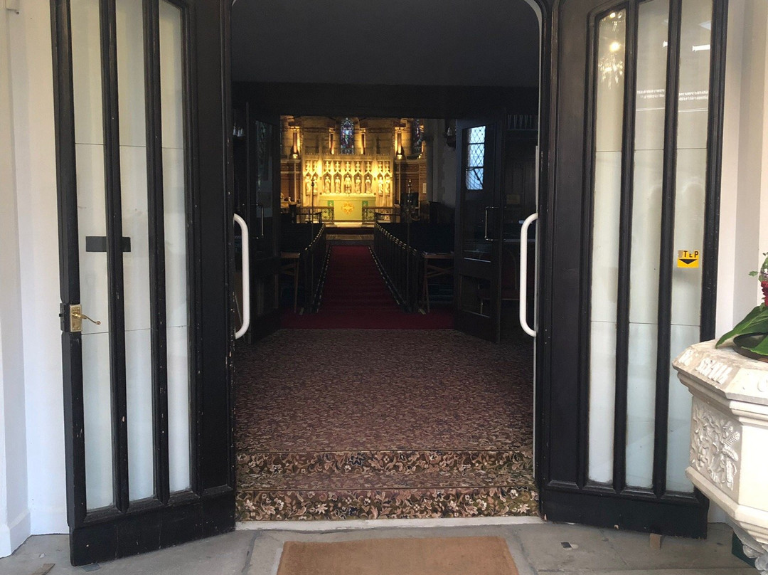 Holy Trinity Church-考兹必去景点