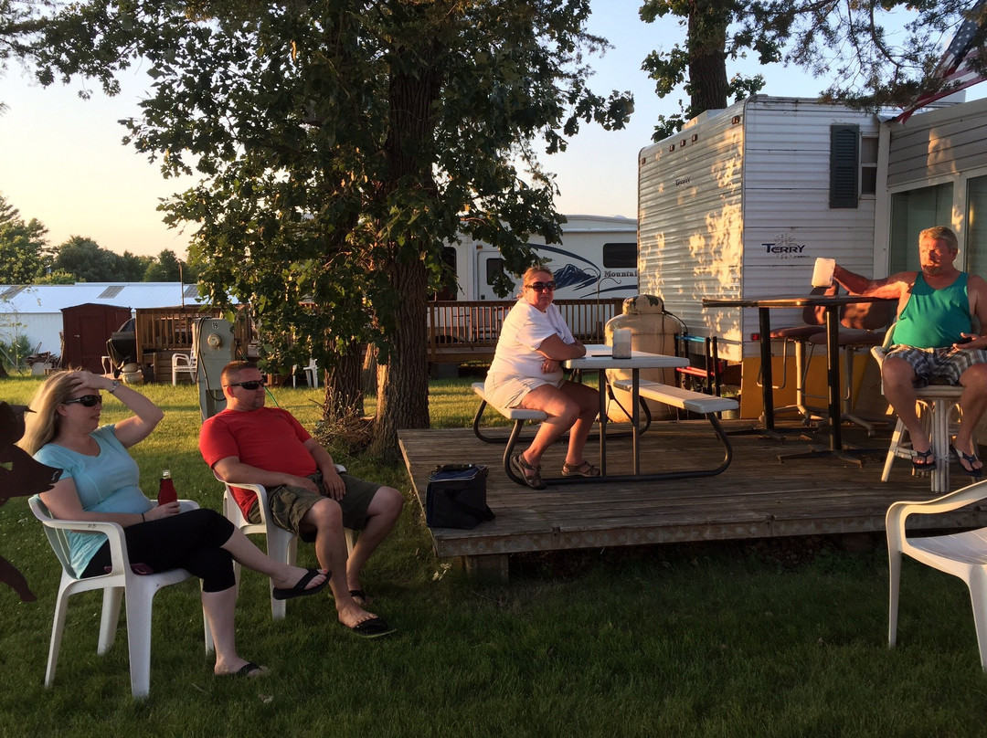 Saukinac Campground and Saukinac Bar and Grill-Sauk Centre必去景点