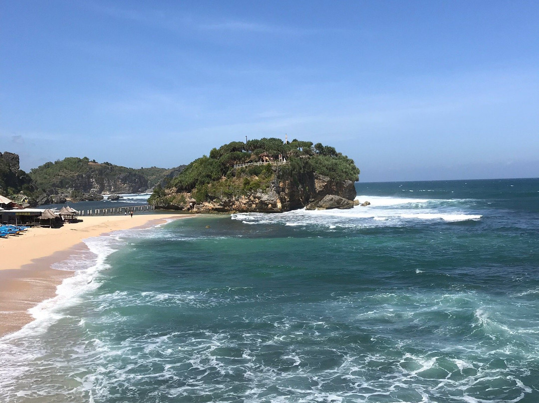 Drini Beach景点图片