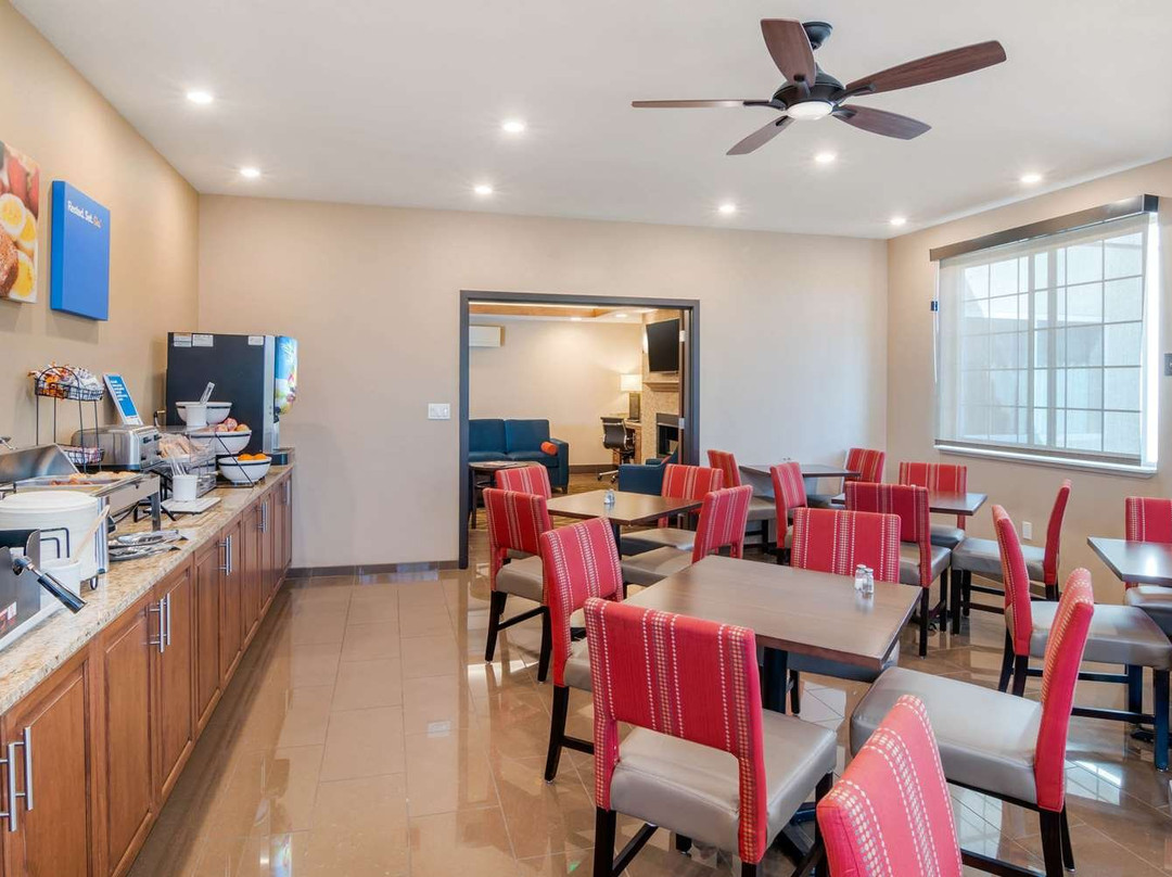 Comfort Inn Medford North主图