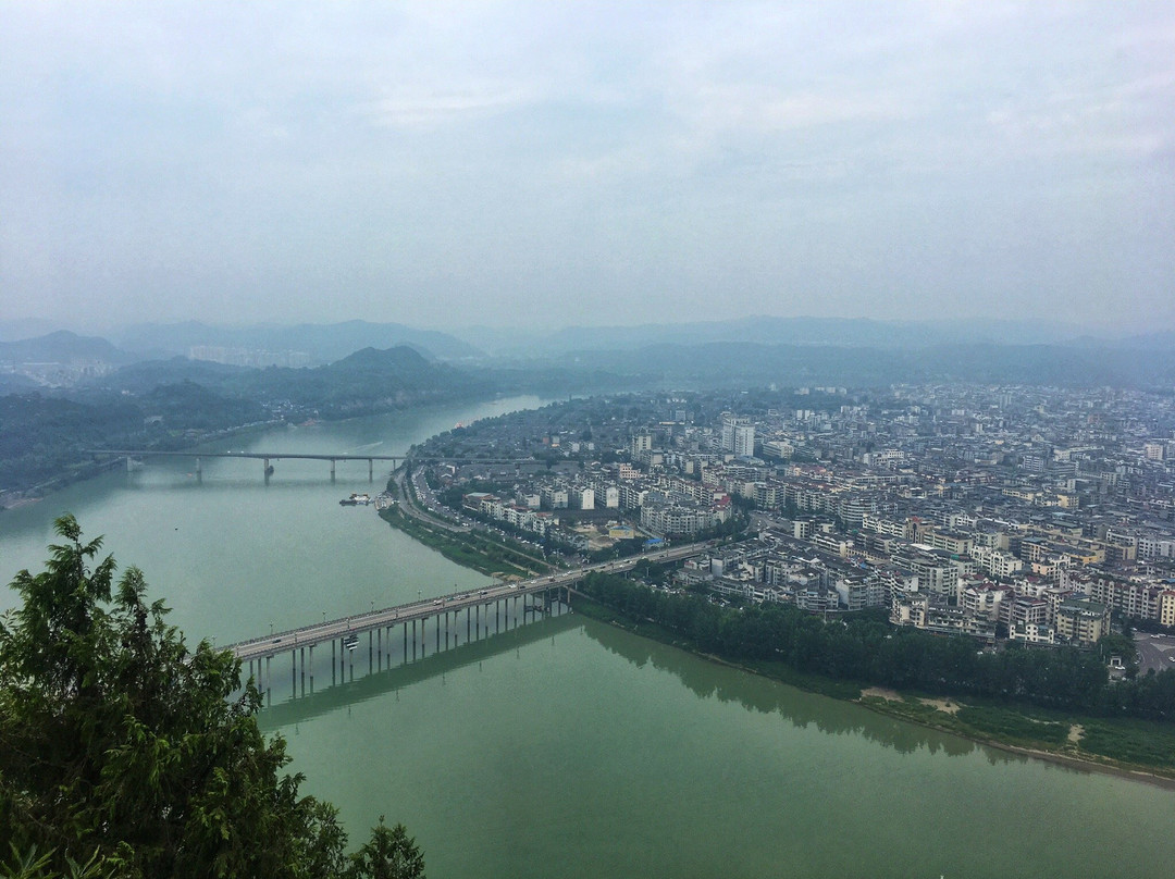 阆中白塔-阆中市必去景点
