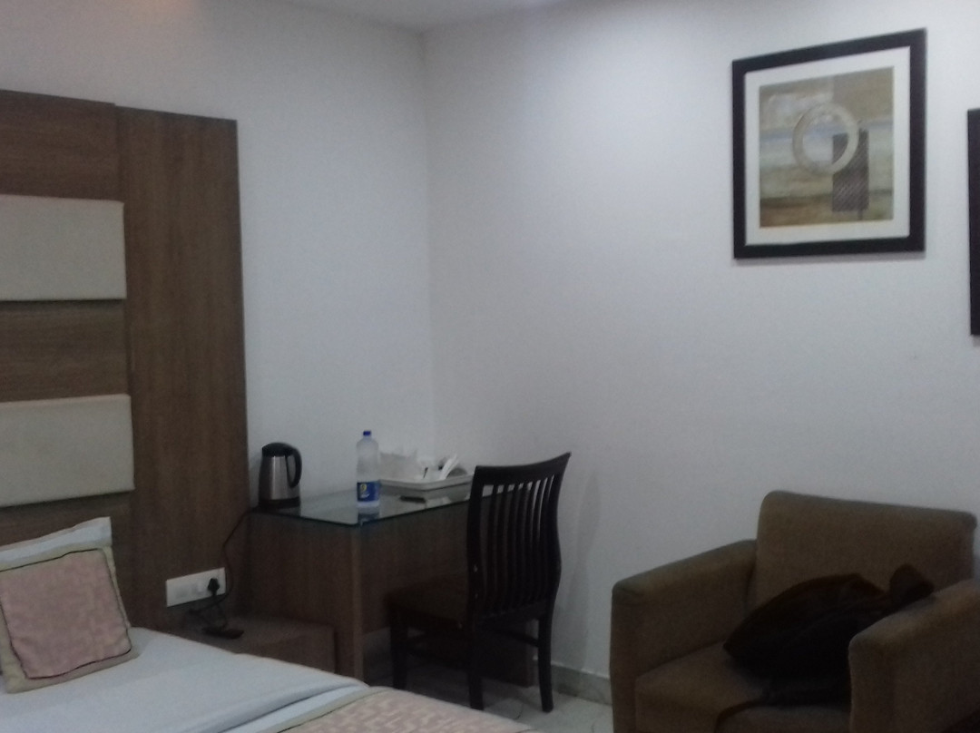 Hotel Sobti Plaza主图