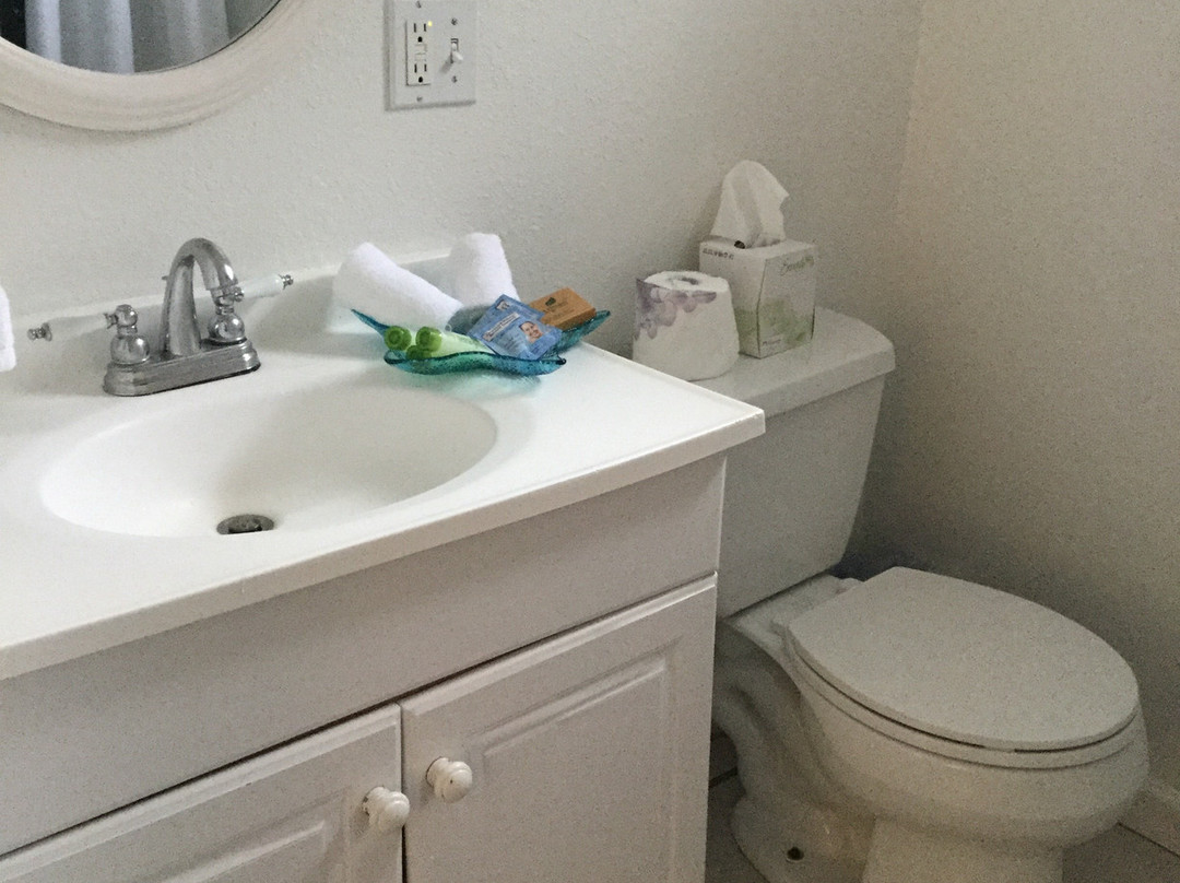 Bodega Harbor Inn主图