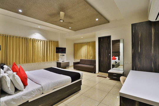 德威汽车旅馆及宴会厅主图