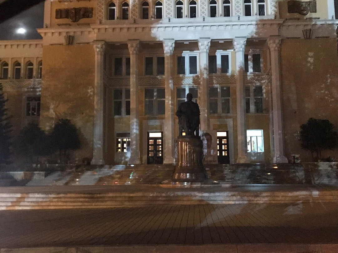 Uzeir Hajibeyov Monument-巴库必去景点
