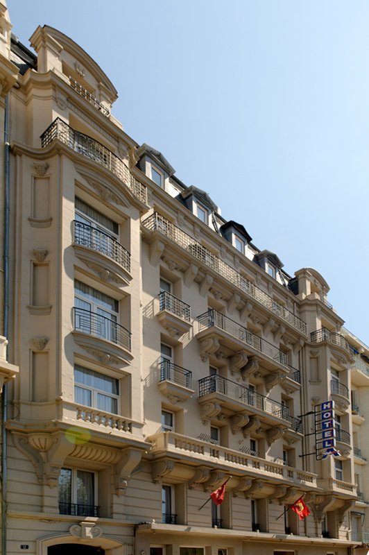 Hôtel Amirauté-官方