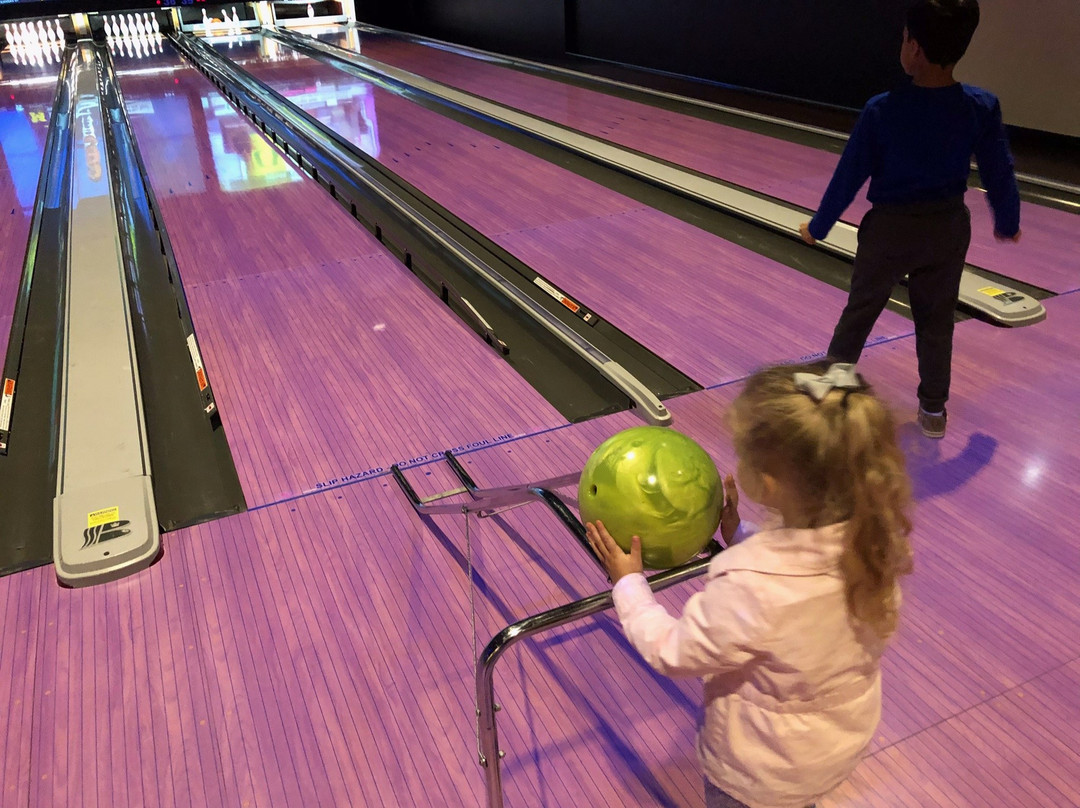 Uptown Alley-瑟普赖斯必去景点