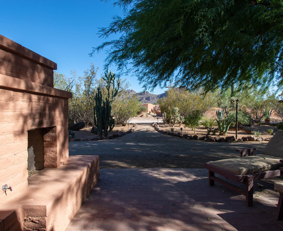 白马牧场酒店主图