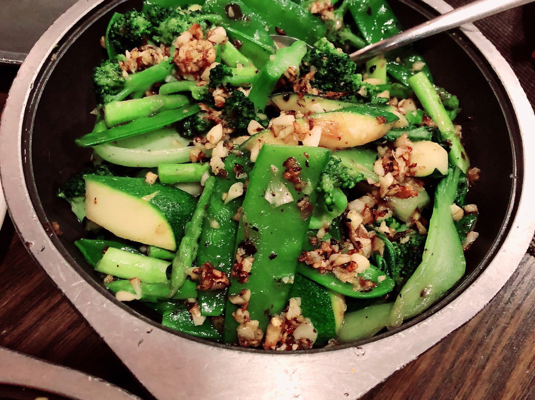 Radisson Hotel Gurugram Sohna Road City Center主图