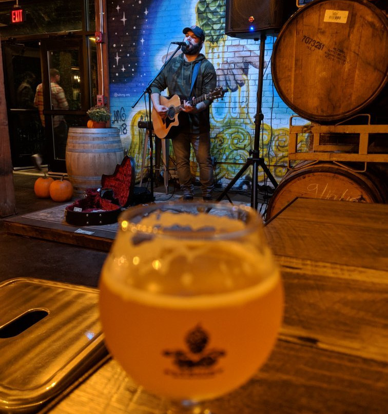 Altruist Brewing Company-斯特布里奇必去景点