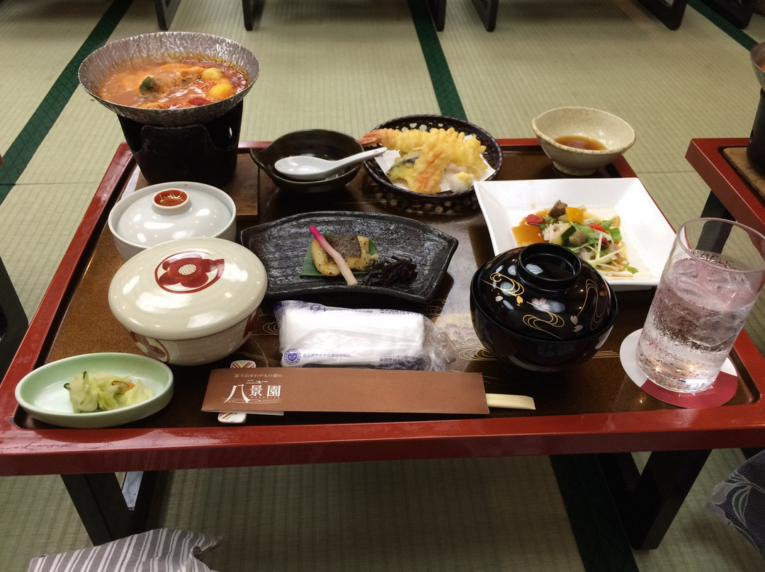 新八景园酒店主图