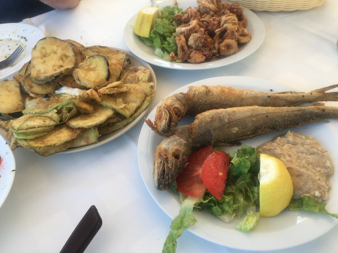 Meze Ouzo Shop The Striftari