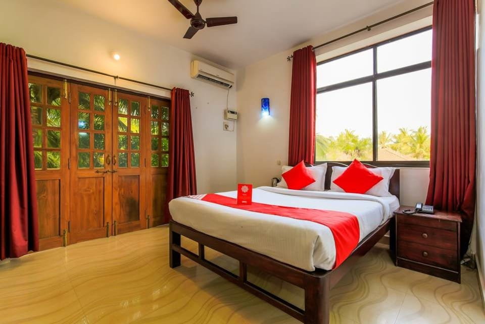 The White feather Hotel主图