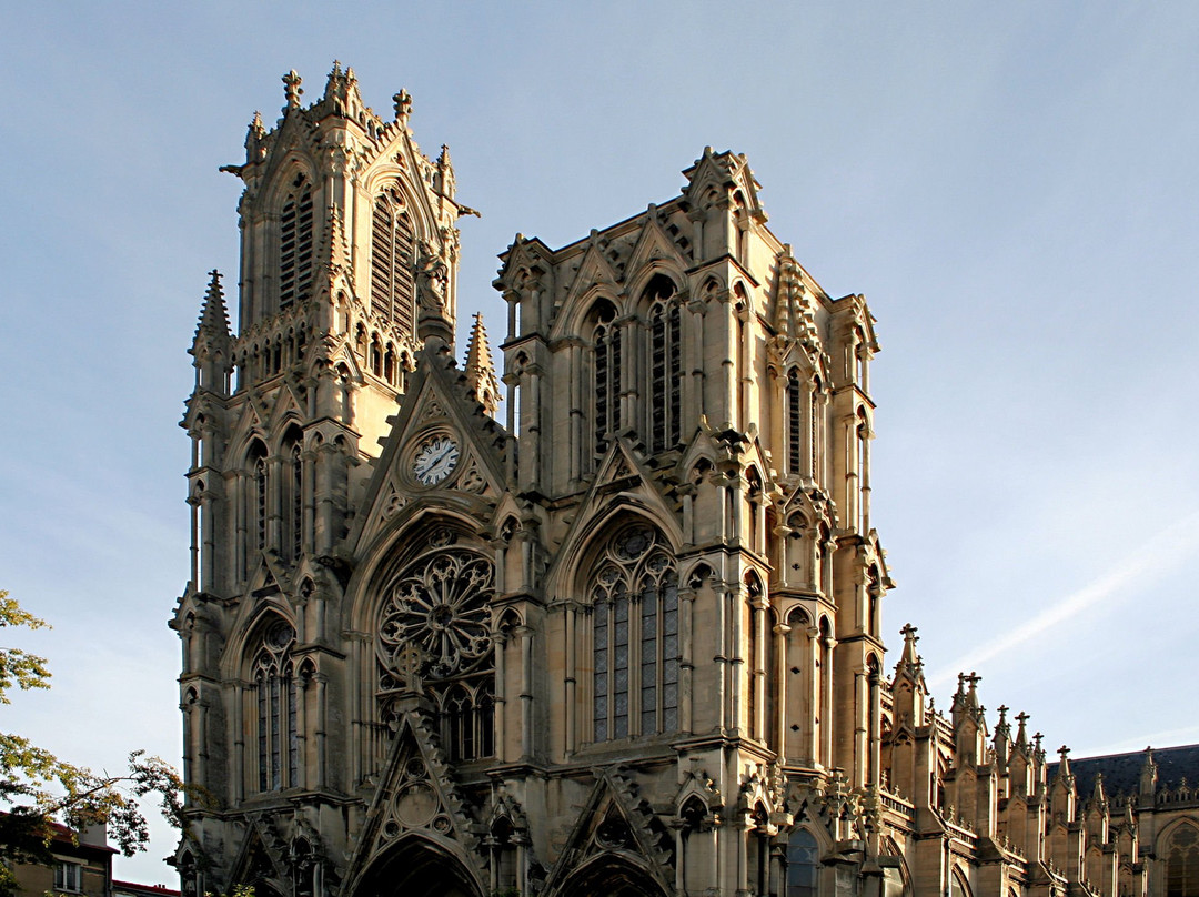 Église Saint-Pierre景点图片