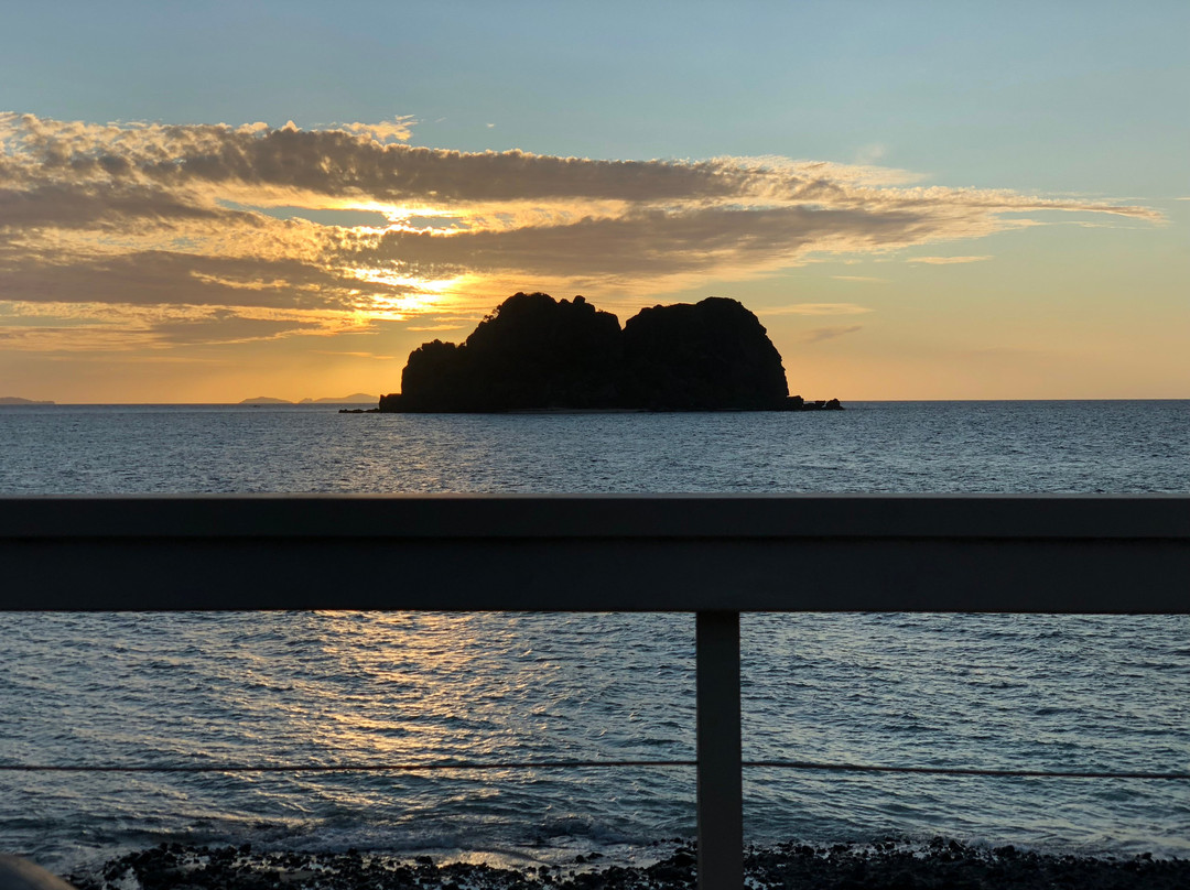 沃莫岛度假酒店主图