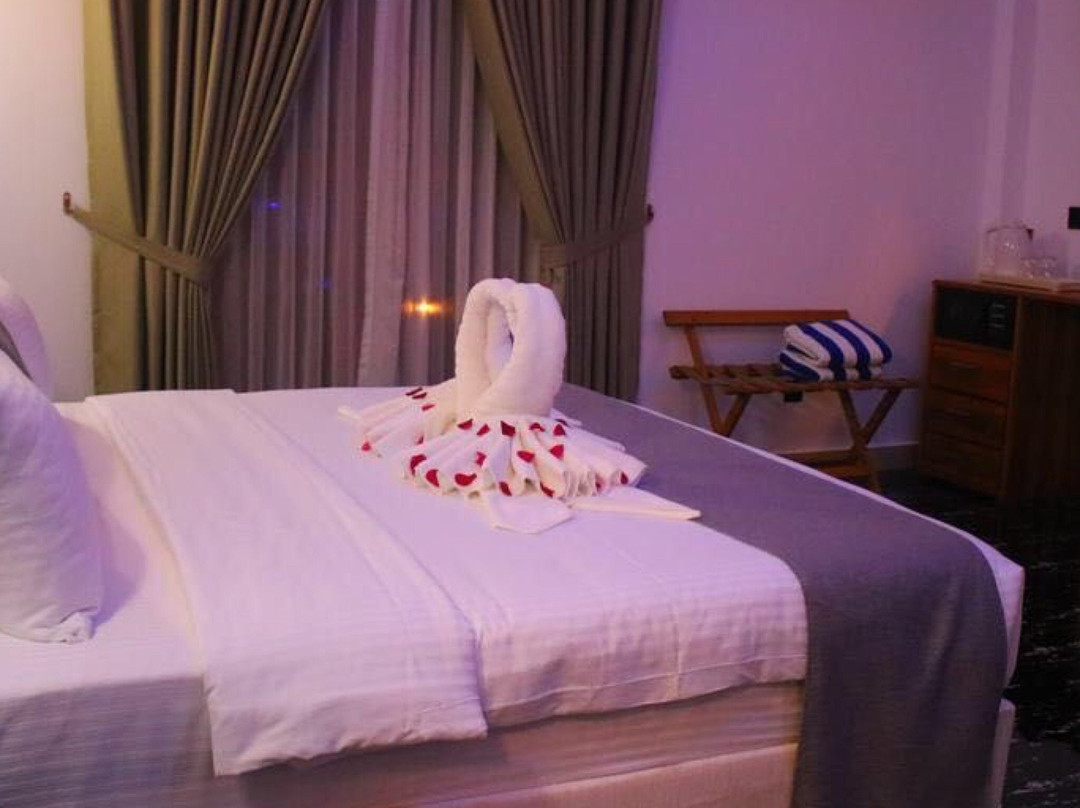 Agunukolapelessa酒店住宿-Santon Ranna