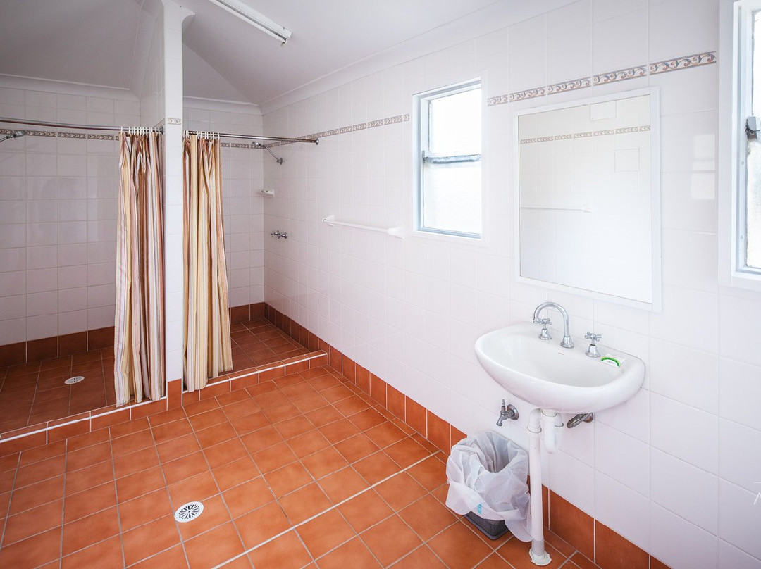 Alexandra Hotel主图