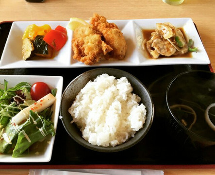 ひら井季節料理店