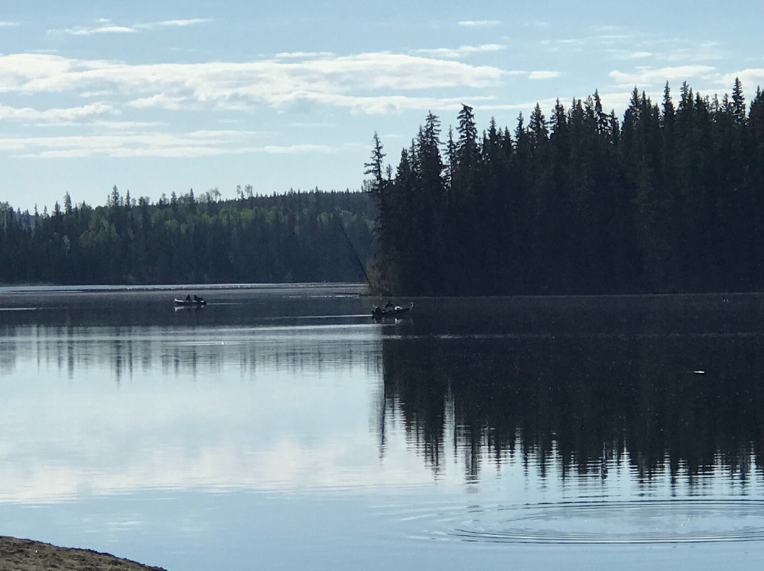 Lac le Jeune景点图片