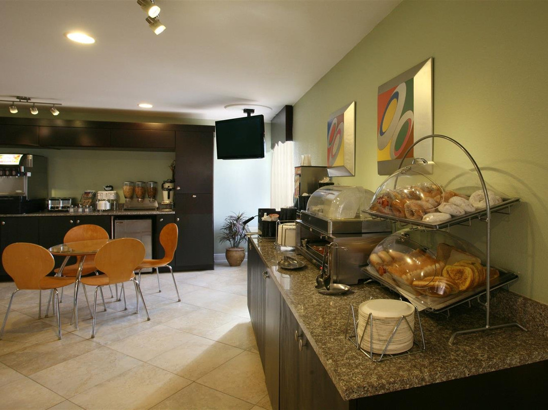 Best Western Zachary Inn主图