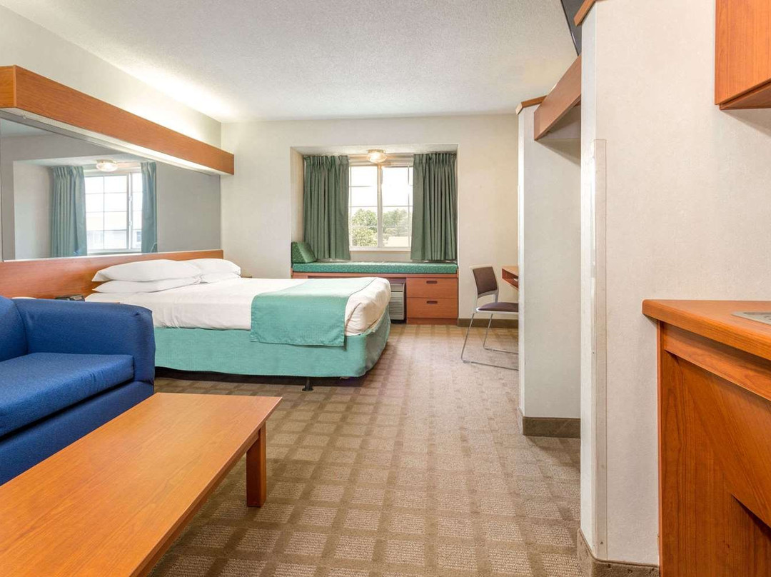 Microtel Inn & Suites by Wyndham Dry Ridge主图