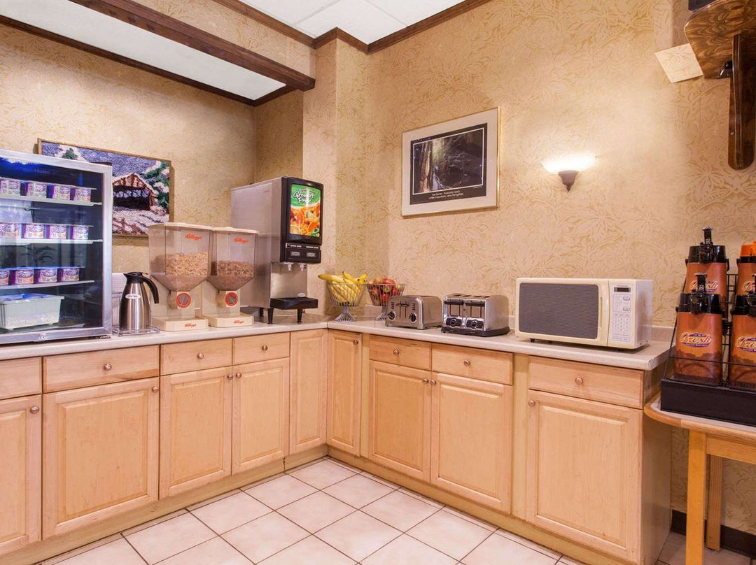 坎普戴斯酒店主图