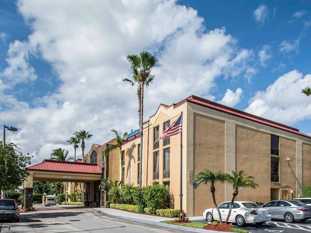 Comfort Inn & Suites Lantana - West Palm Beach South主图