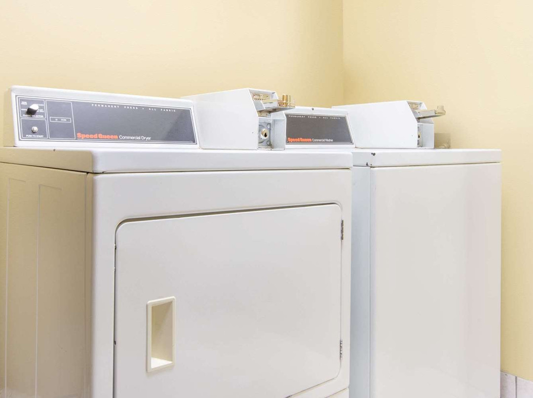 Super 8 by Wyndham Trinidad主图