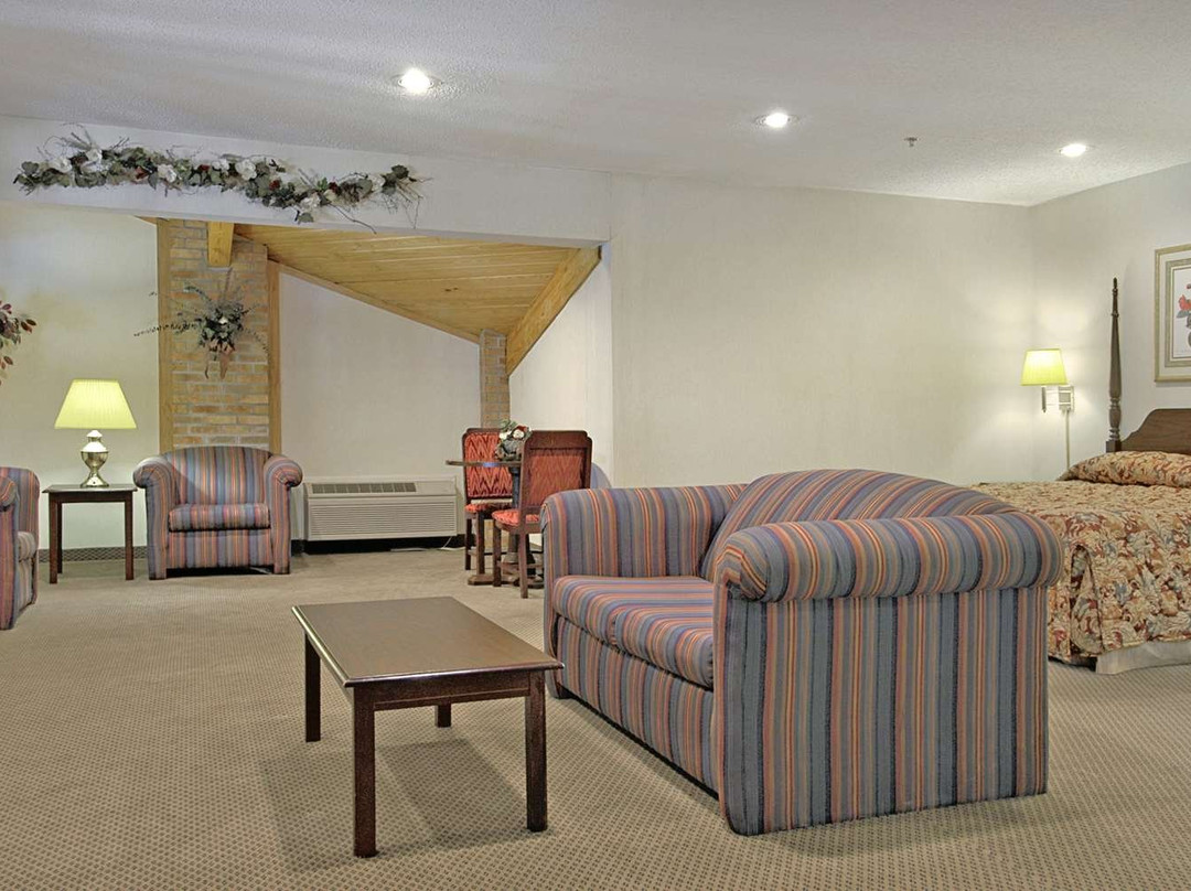 Super 8 by Wyndham Green Bay I-43 Bus. Park主图