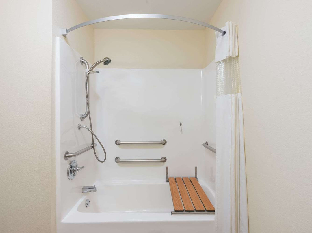 Super 8 by Wyndham Rolla主图