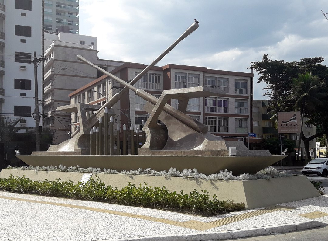 Praca Duque de Caxias-普拉亚格兰德必去景点