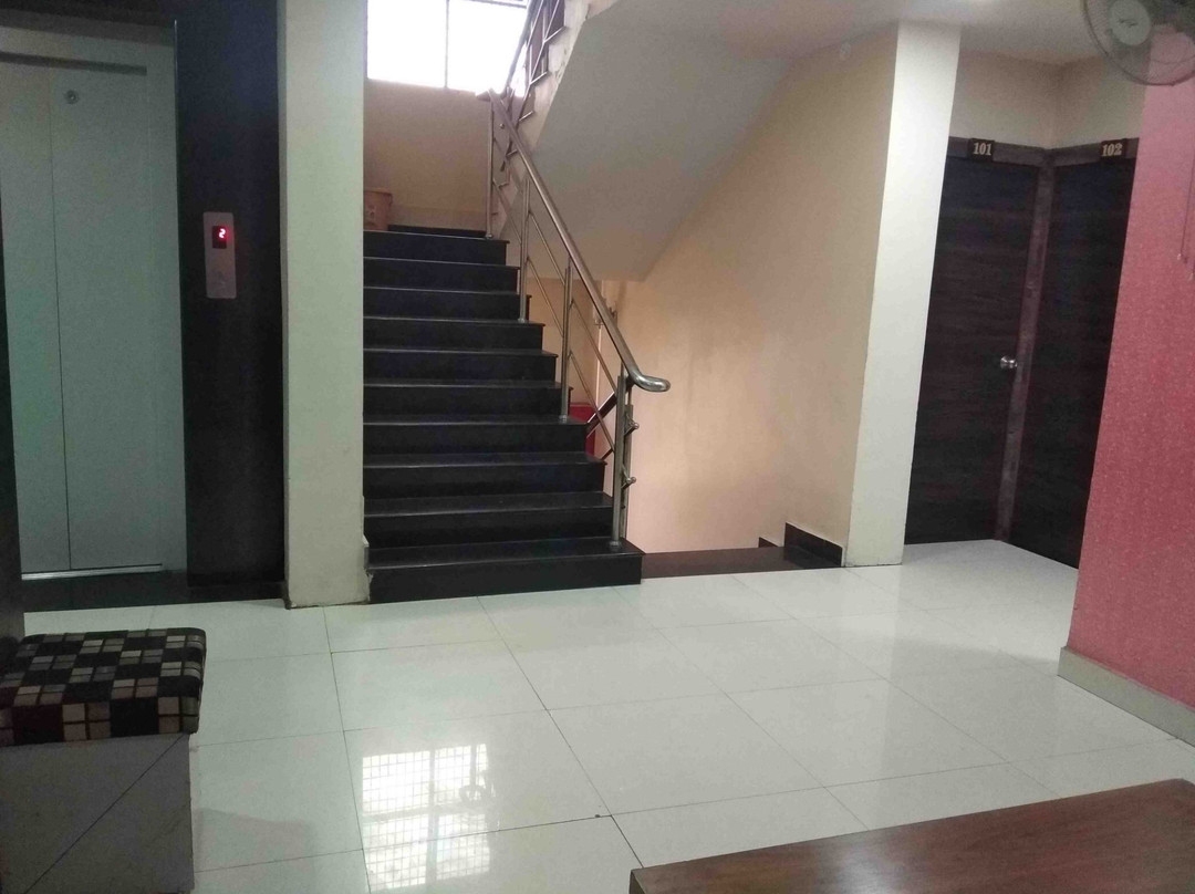 JK Rooms 128 Hotel RR主图