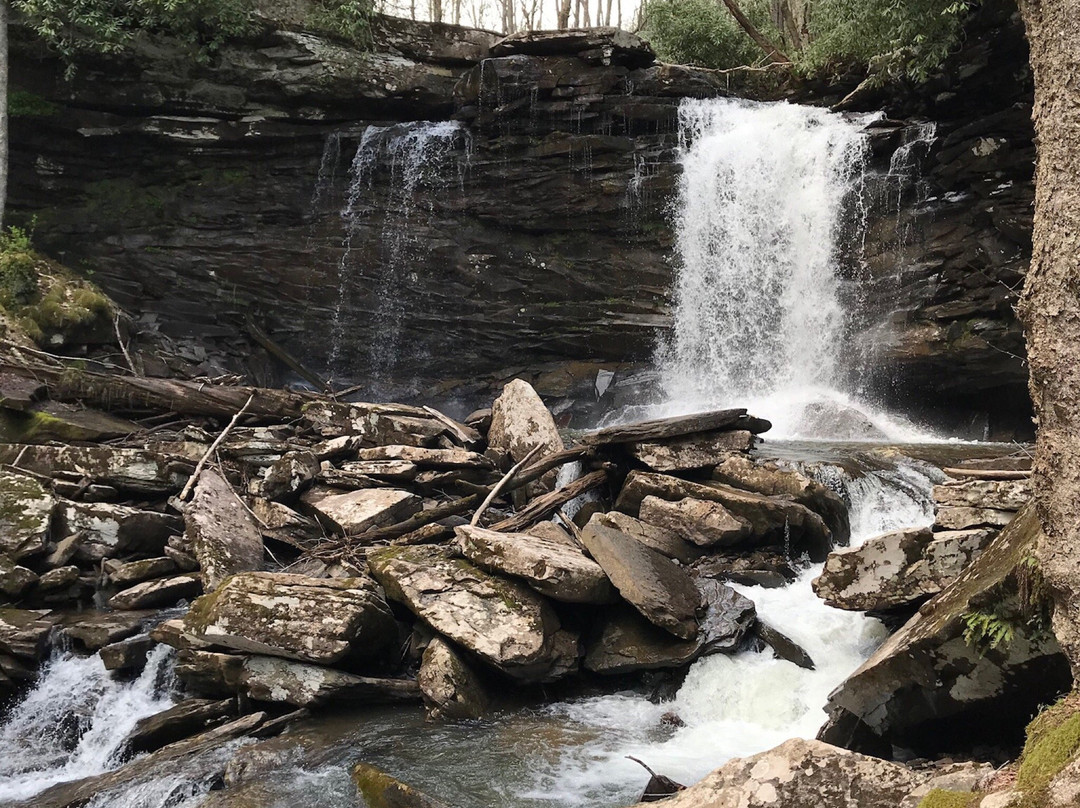 Falls of Hills Creek景点图片