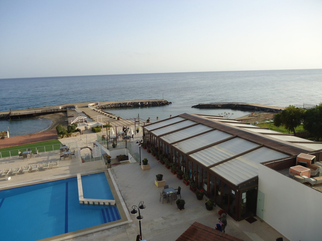 Ada Beach Hotel主图