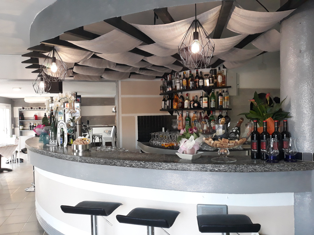 Atlantide Lounge Bar Bistrot