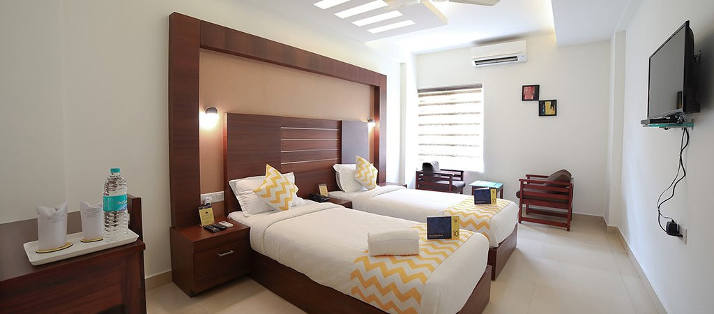 FabHotel Mukalar Residency主图