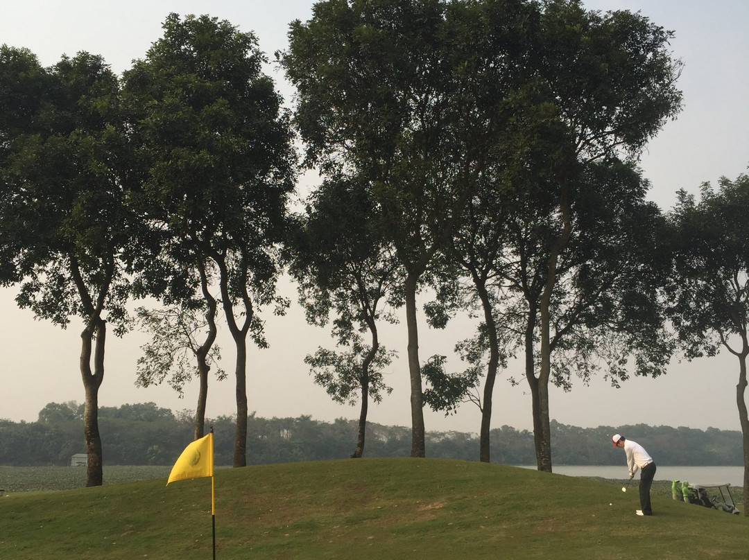 Van Tri Golf Club-河内必去景点