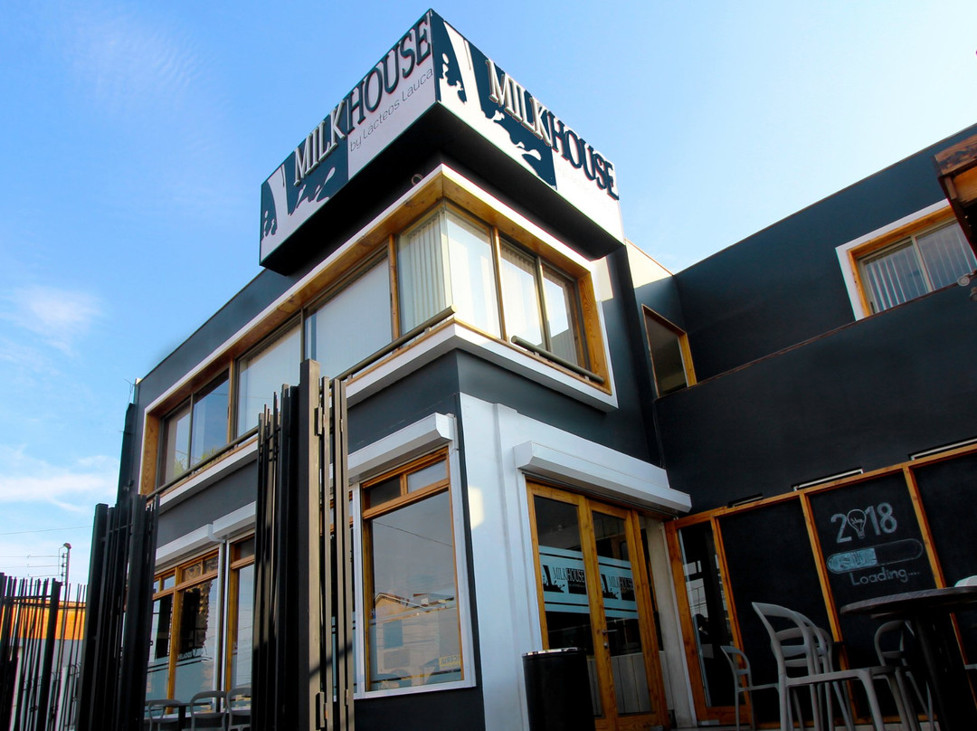 阿里卡餐馆和美食-Milkhouse Lacteoslauca