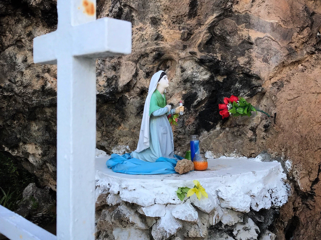 Gruta Lourdes-Rincon必去景点