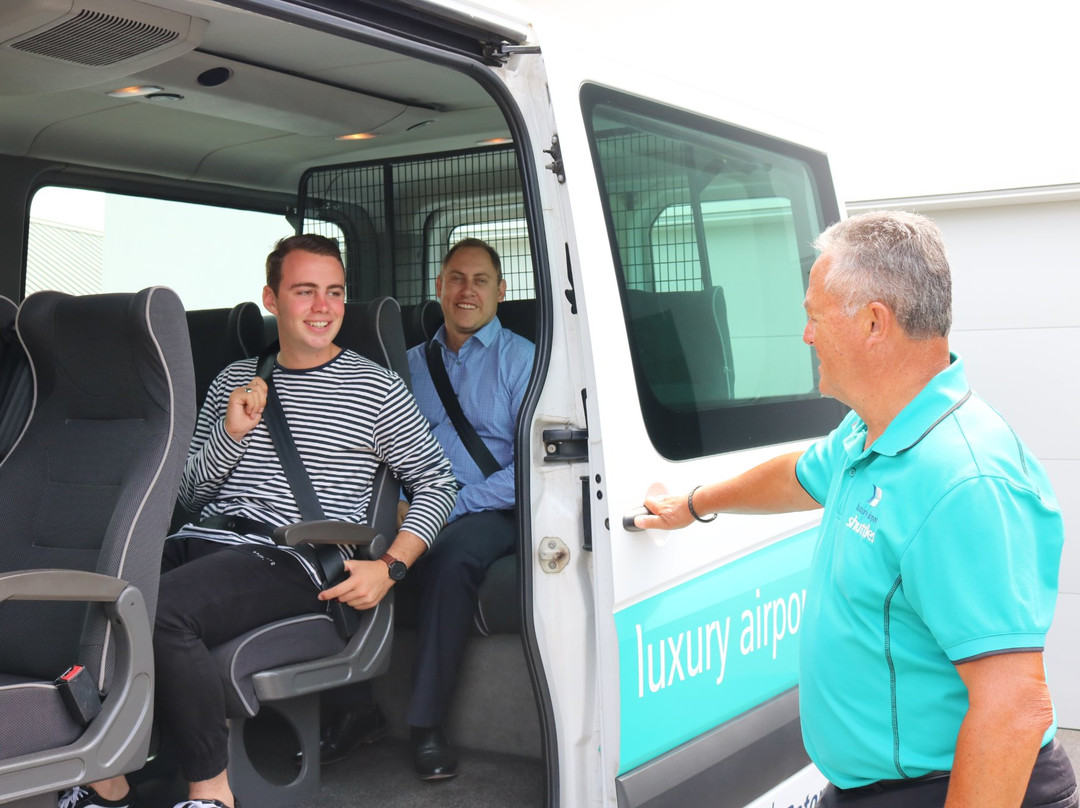 Luxury Airport Shuttles-芒格努伊山必去景点