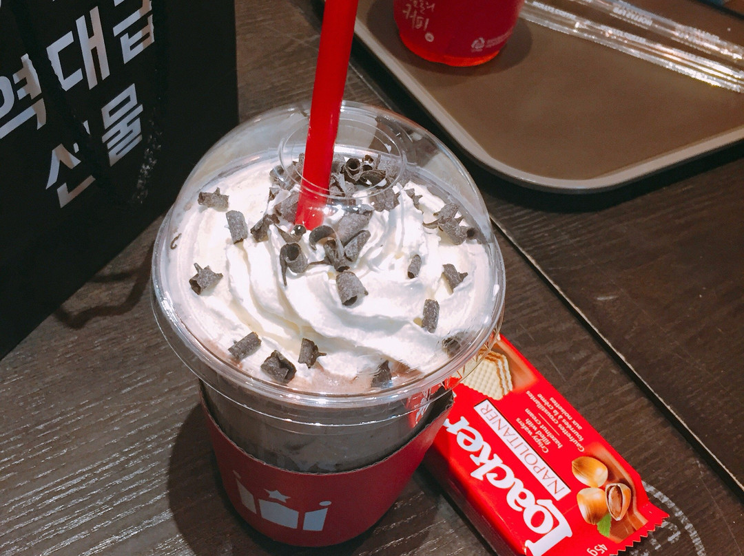 义王市餐馆和美食-Hollys Coffee