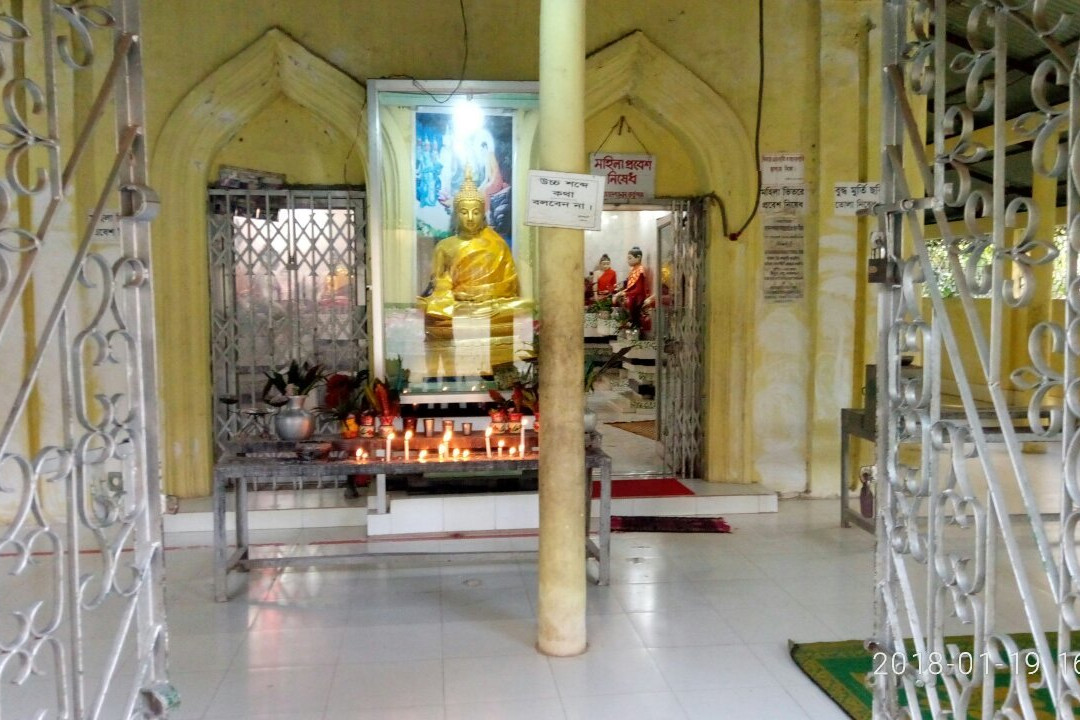 100 Feet Buddha景点图片