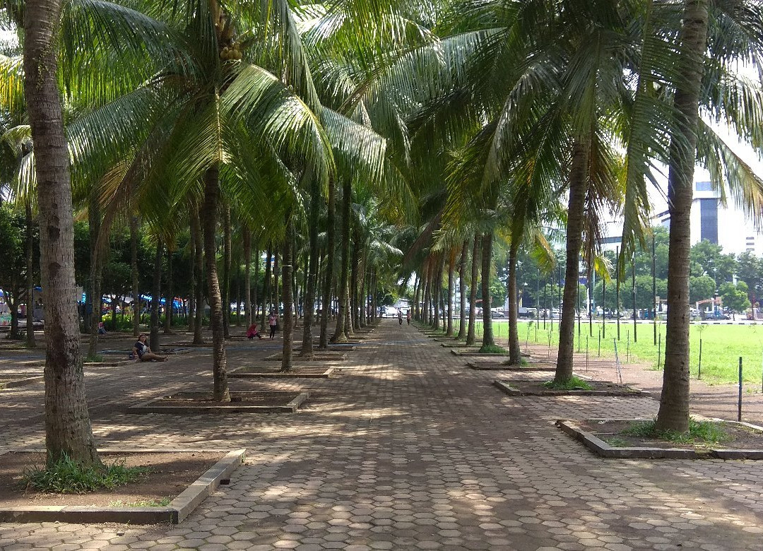 Jember City Square景点图片