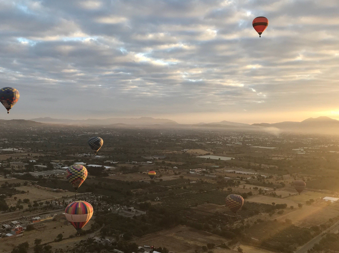 Globos Aerostaticos Teotihuacan景点图片