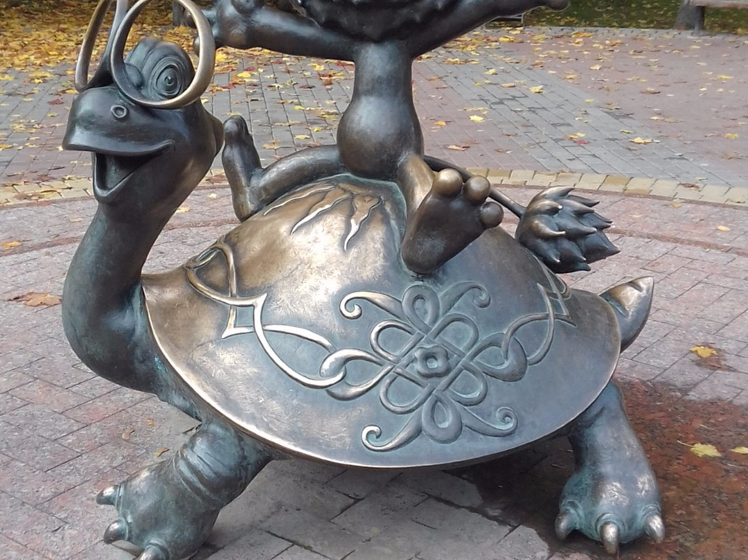 Sculpture Lionet and Turtle景点图片