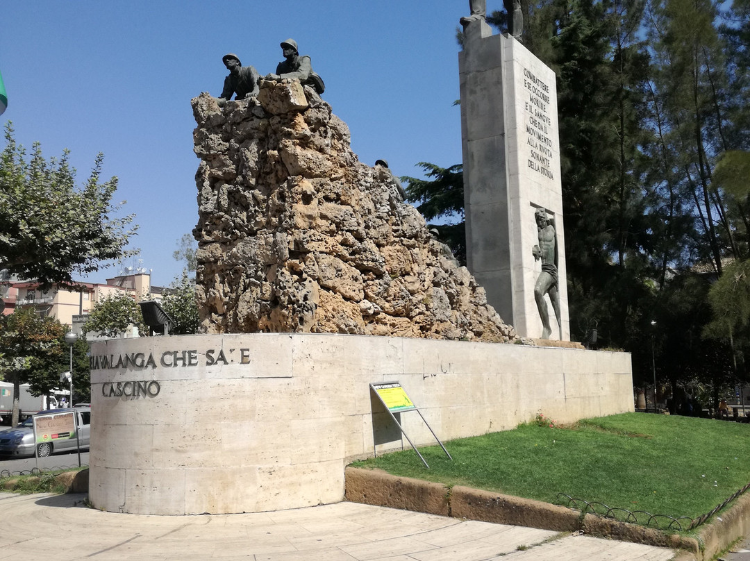 Monumento al Generale Antonio Cascino景点图片