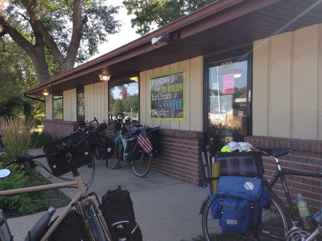 West Bend餐馆和美食-Addy Mae's