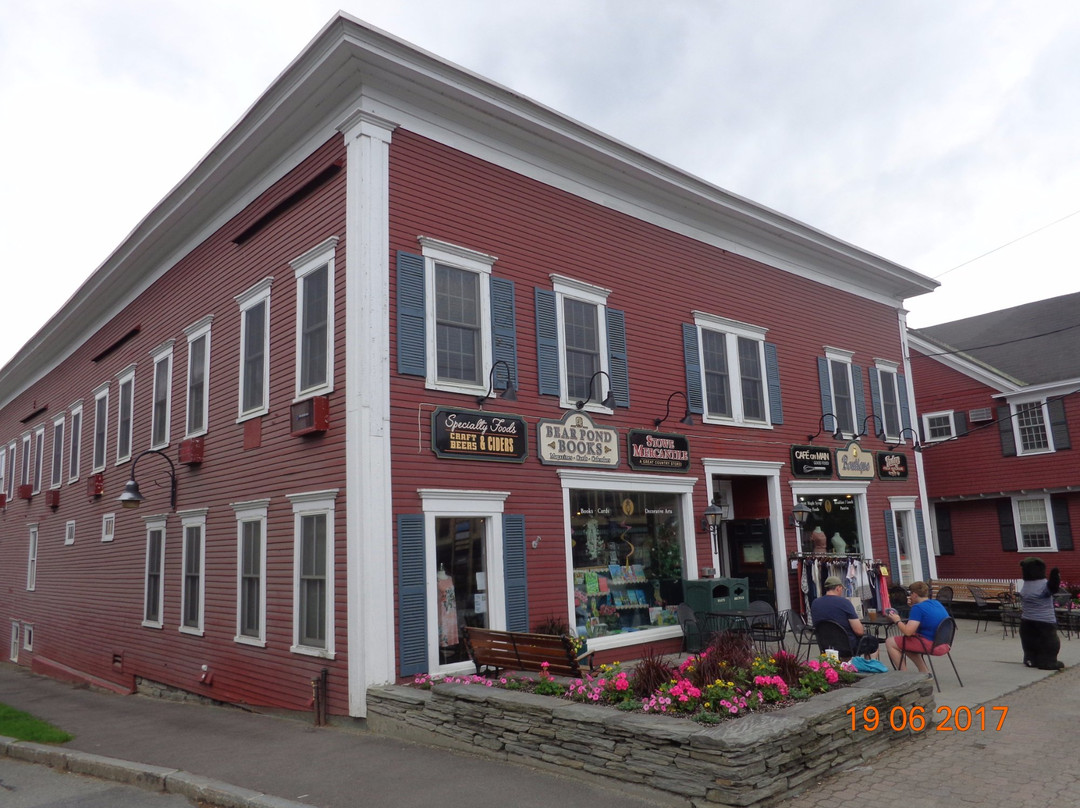 Stowe Mercantile-斯托必去景点