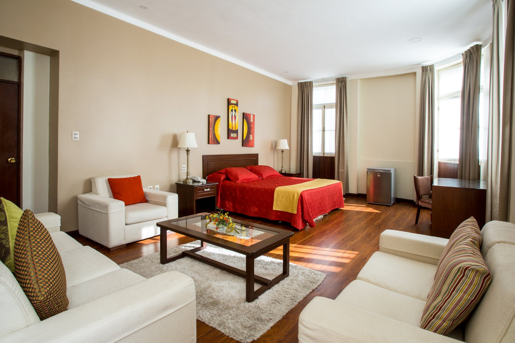 Hotel Victoria Plaza-官方